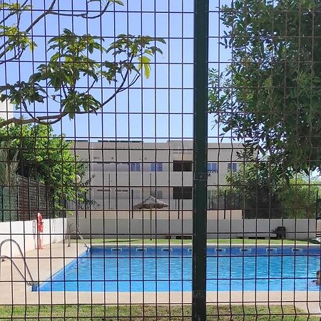 Habitaciones En Casa Compartida Retamar 阿尔梅里亚 外观 照片