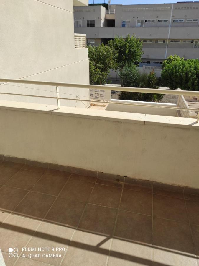 Habitaciones En Casa Compartida Retamar 阿尔梅里亚 外观 照片