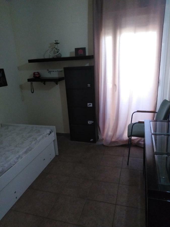 Habitaciones En Casa Compartida Retamar 阿尔梅里亚 外观 照片